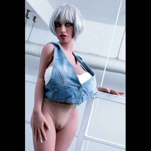 148cm Terri L-Cup 148cm Terri L-Cup